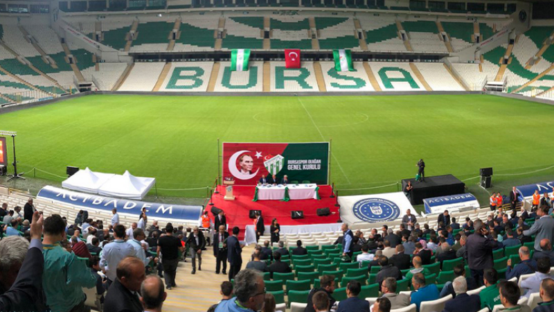 Bursaspor'da şehrin önemli isimlerinin oy kullanma yetkisi yok!
