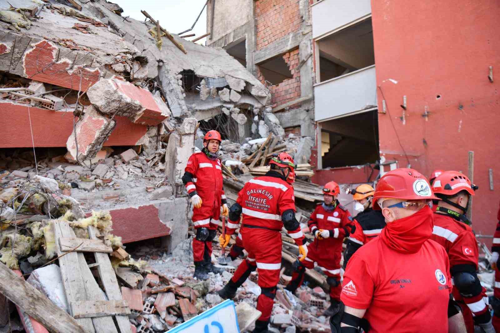 Balıkesir İtfaiyesi doğal afetlere karşı teyakkuzda