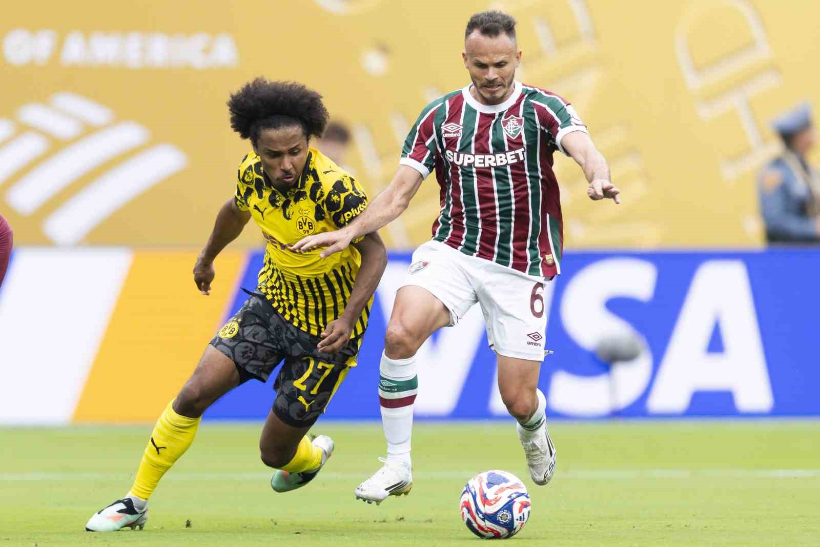 Fluminense - B.Dortmund maçında gol sesi yok