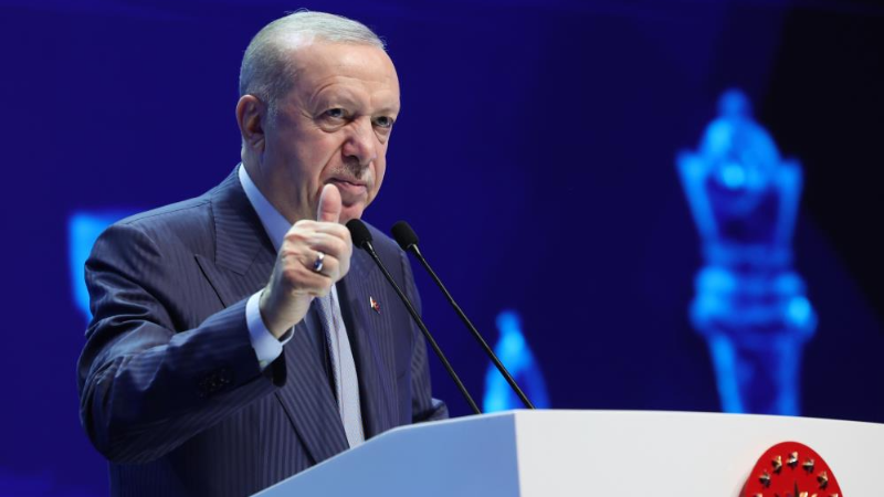 Erdoğan: Yıl sonunda enflasyonda 20’li rakamları görmeyi bekliyoruz