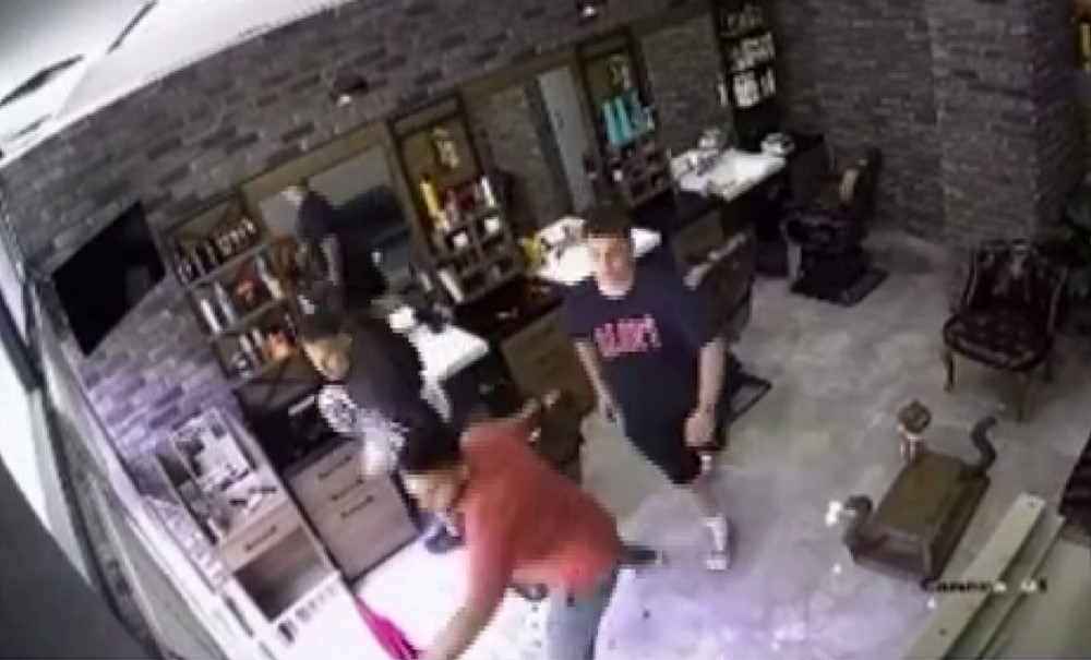 4.2’lik sarsıntı tıraşı yarım bıraktırdı