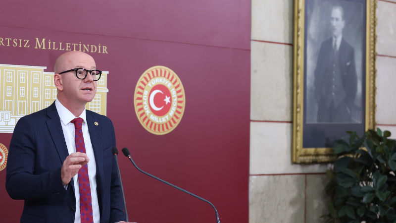 CHP'li Sarı: Tarihin en başarısız orman yangını yönetimi...