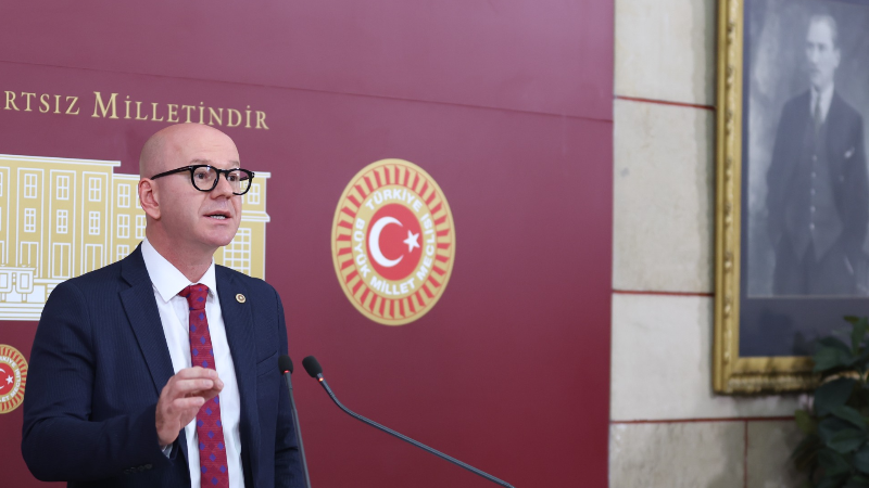 CHP'li Sarı: Tarihin en başarısız orman yangını yönetimi...