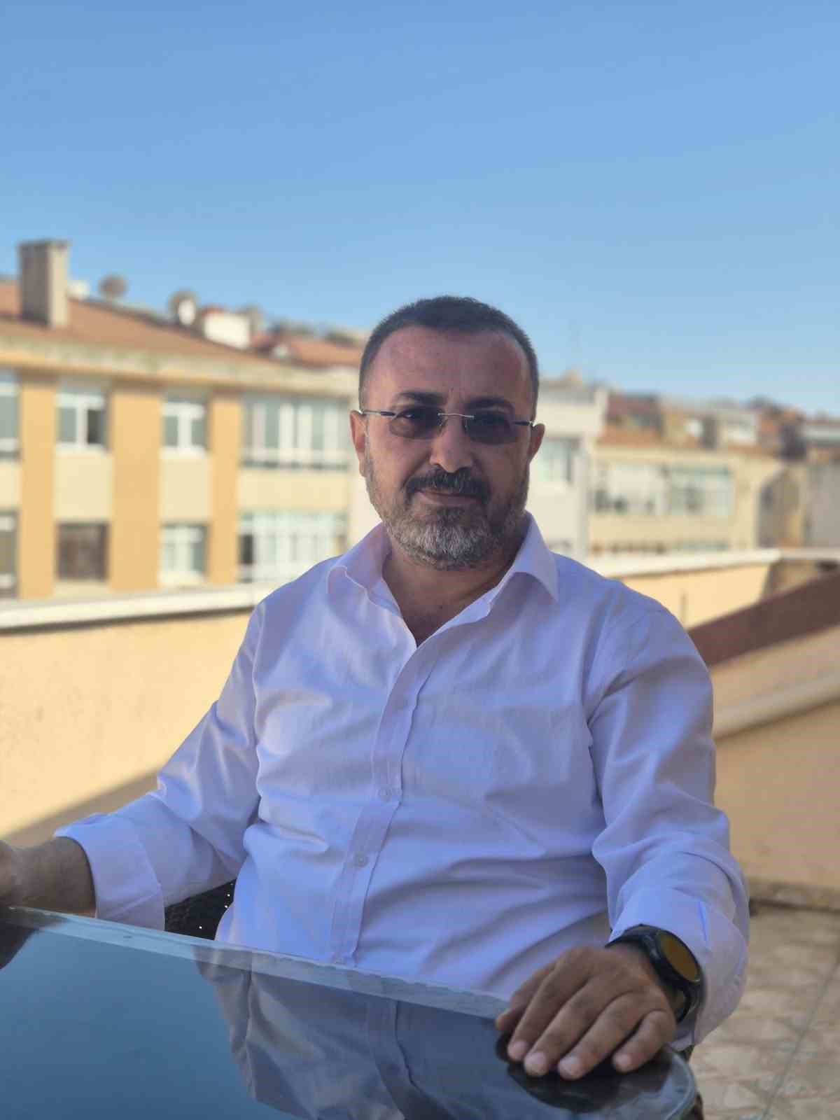 Gazeteci yan yatan teknede yaşadığı korku dolu anları anlattı
