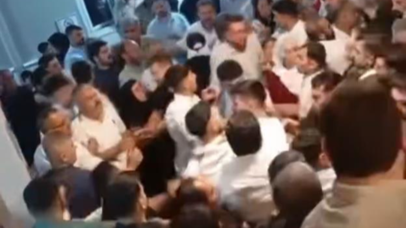 Bursa'da düğün kâbusa döndü, taraflar birbirine girdi