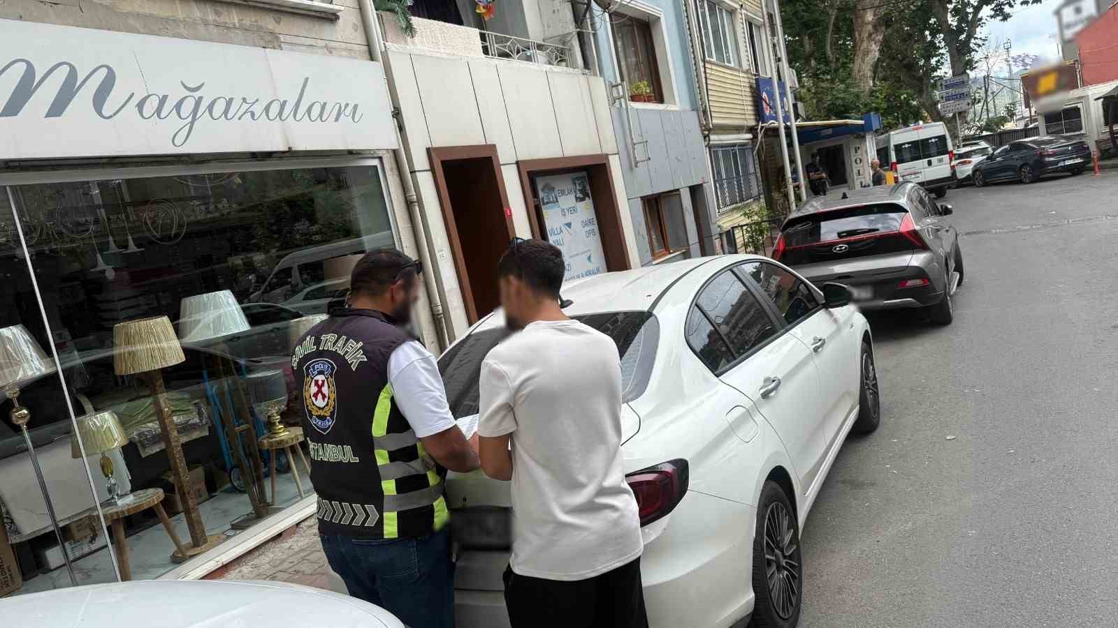 Sarıyer’de tek teker yolculuk yapan motosikletli kamerada: 40 bin 378 TL para cezası
