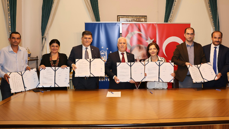Büyükşehir’de toplu sözleşme için imzalar atıldı
