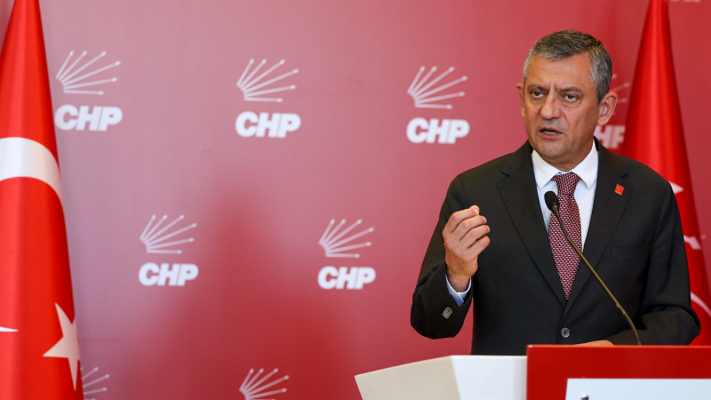 CHP lideri Özgür Özel: Darbeyi püskürtmeye kararlıyız!