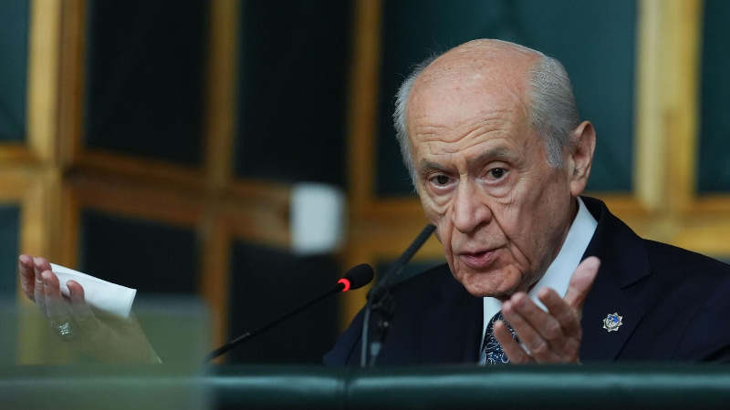 Bahçeli'den Özel’e sert tepki: Hadi buyur, sokak sokak gez de görelim!