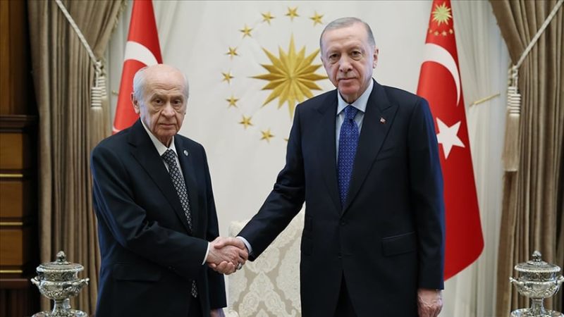 Beştepe'de sürpriz görüşme: Bahçeli ve Erdoğan buluştu!