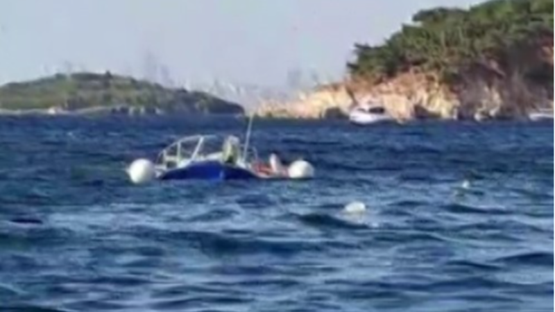 Heybeliada açıklarında motoryatın çarptığı tekne battı: 7 kişi kurtarıldı