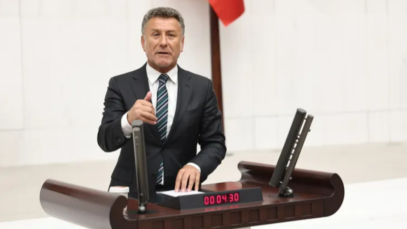Orhan Sarıbal: "Bu topraklara ihanet içindesiniz, sessiz kalan sizden beter olsun"